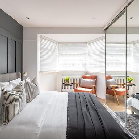 Large Luxury Solihull House - The Residence - Close To Nec - Sleeps 9 Kültér fotó