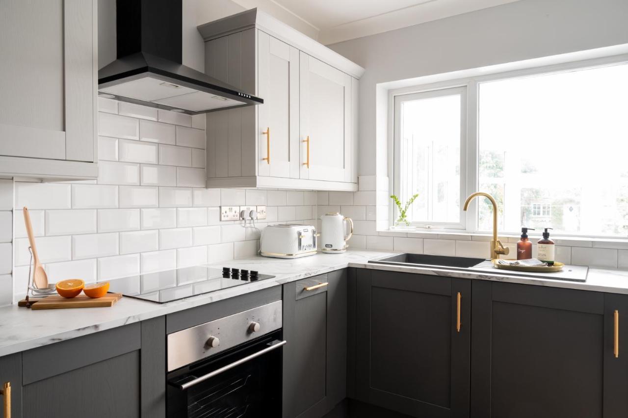 Large Luxury Solihull House - The Residence - Close To Nec - Sleeps 9 Kültér fotó
